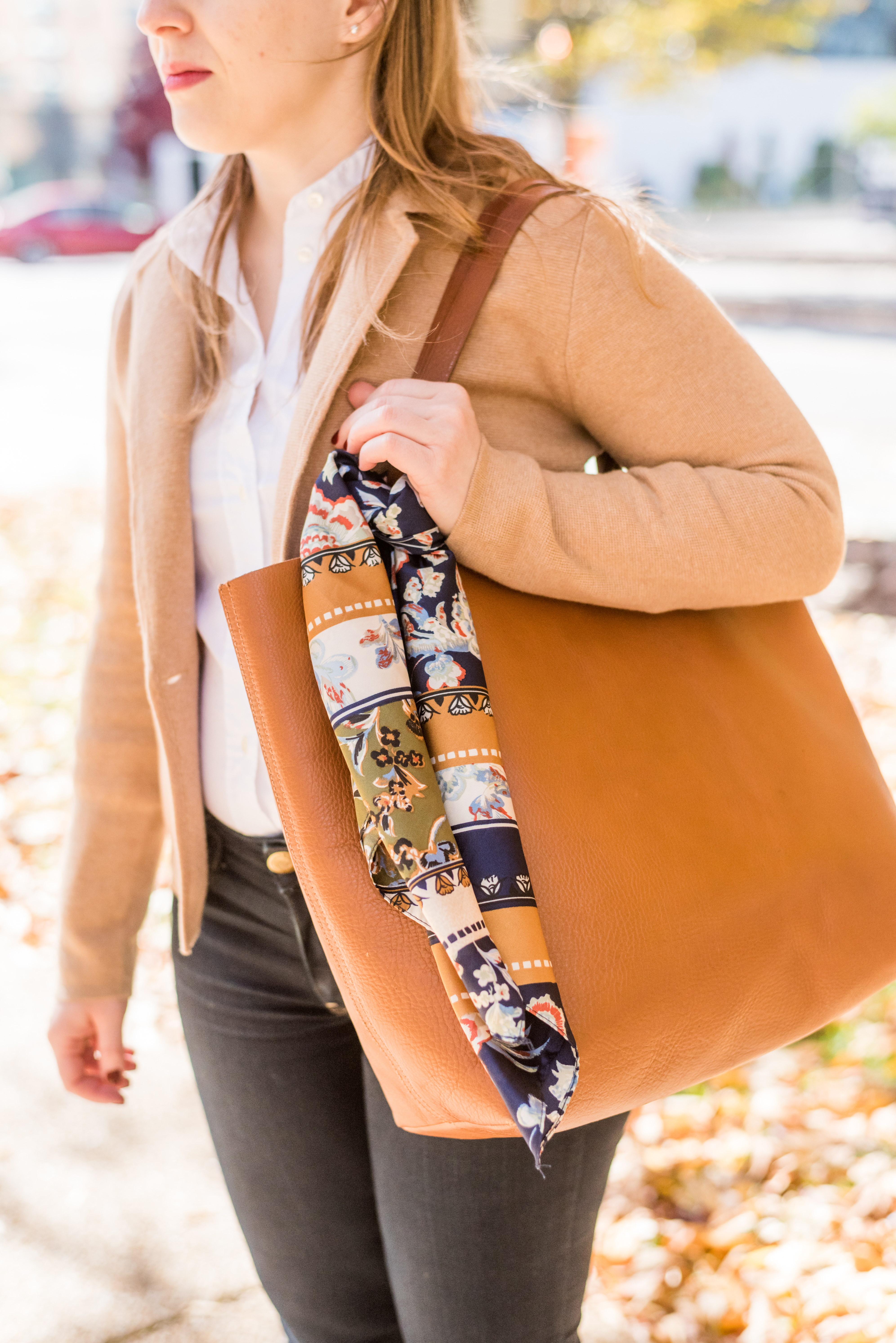 DC woman blogger wearing Anthropologie Oversized Patchwork Bandana