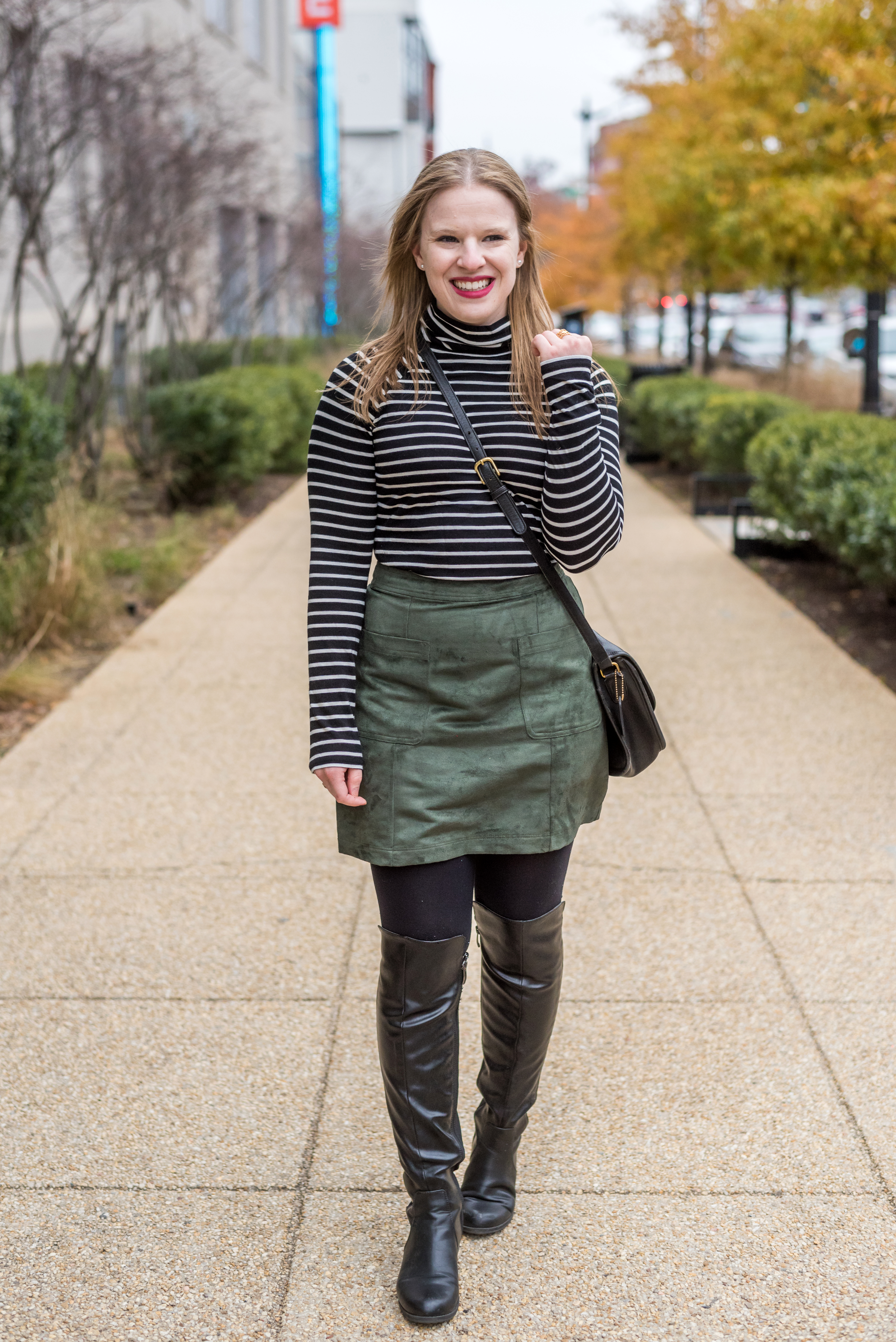 DC woman blogger wearing J.Crew striped tissue turtleneck