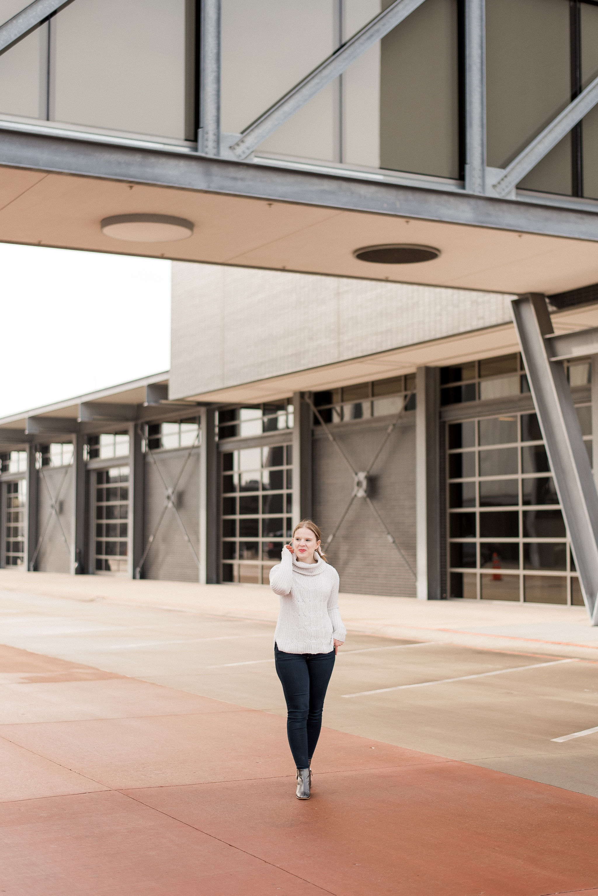 DC woman blogger wearing Old Navy cowl neck sweater