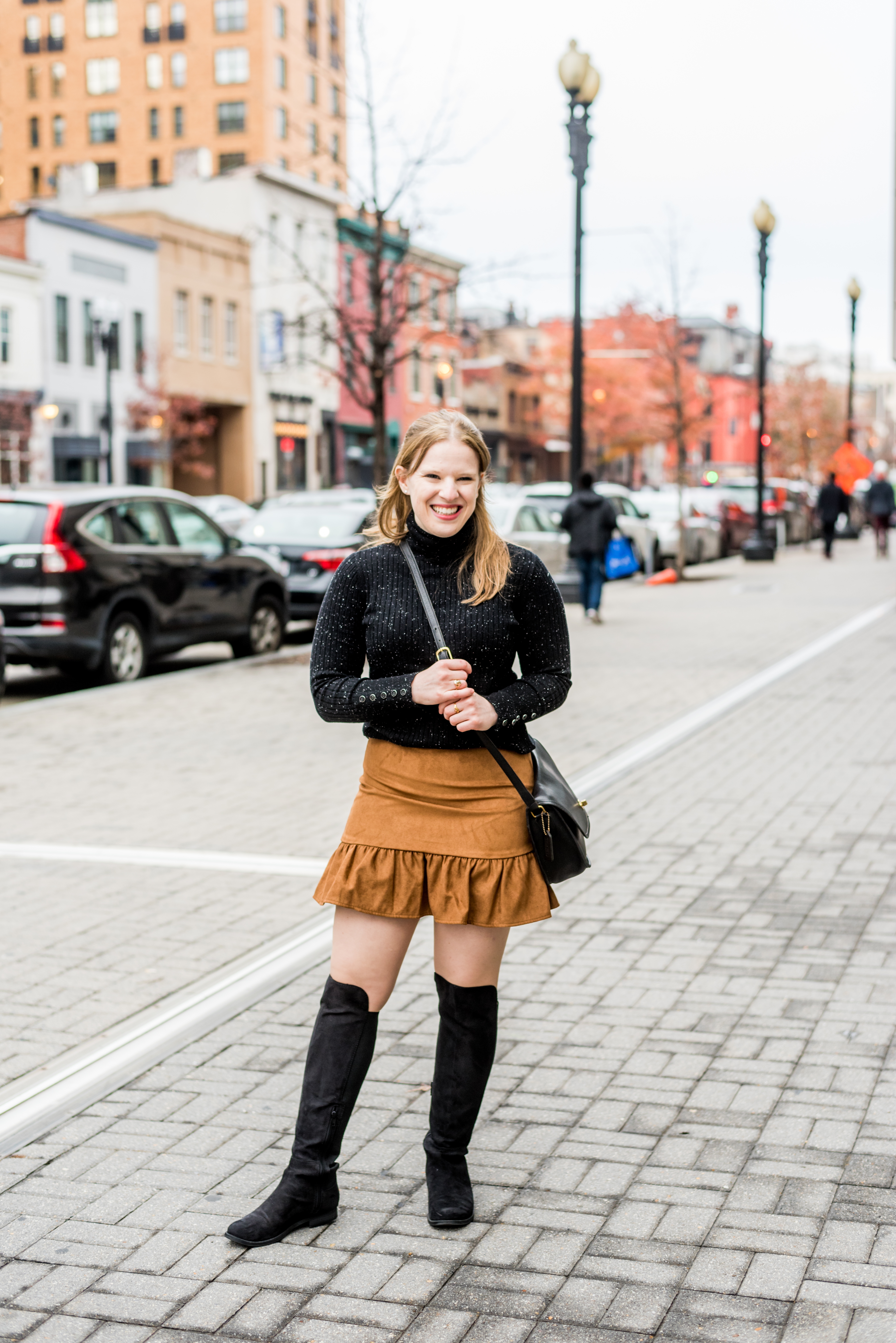 DC woman blogger wearing J.Crew Factory faux-suede mini skirt