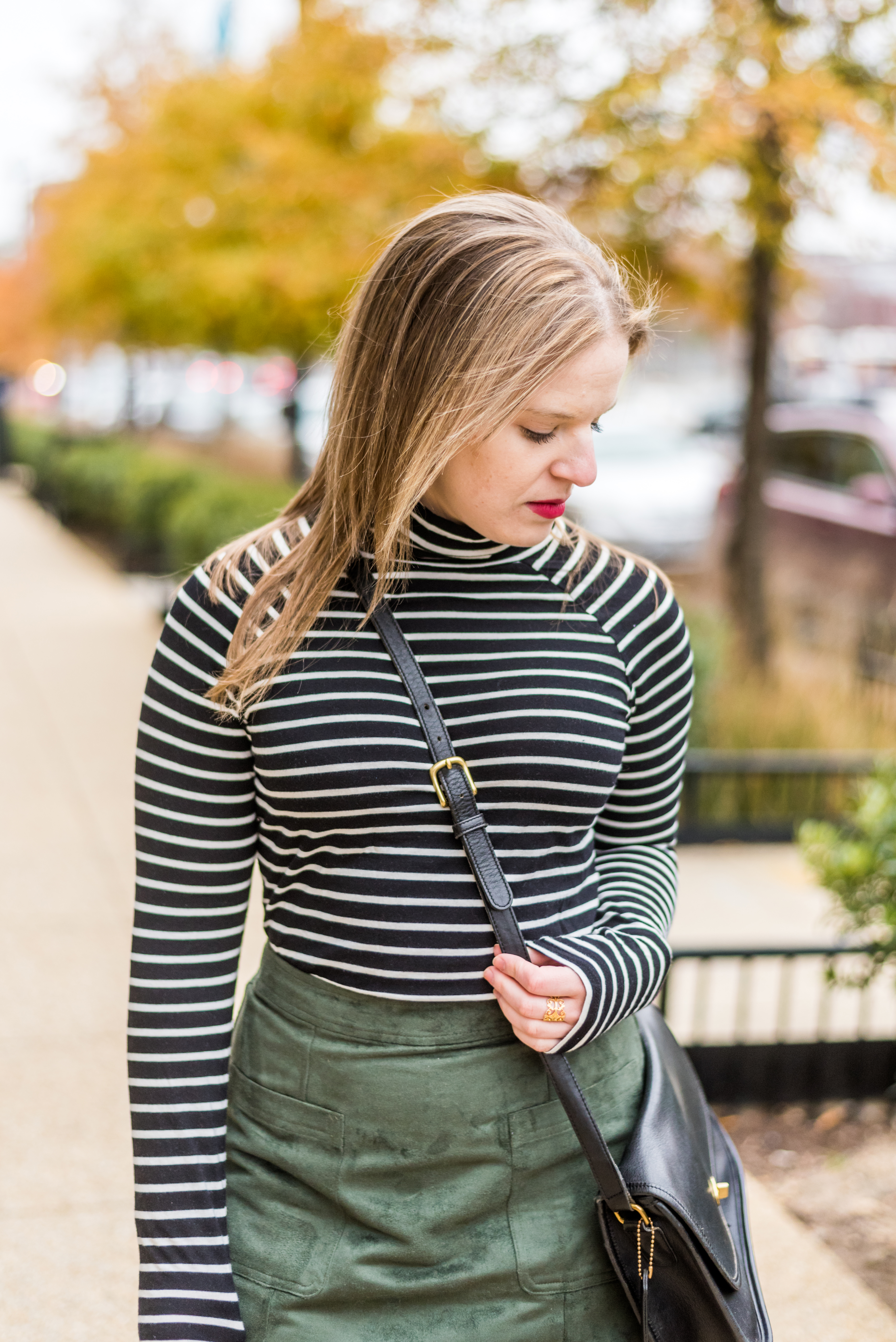 DC woman blogger wearing J.Crew striped tissue turtleneck