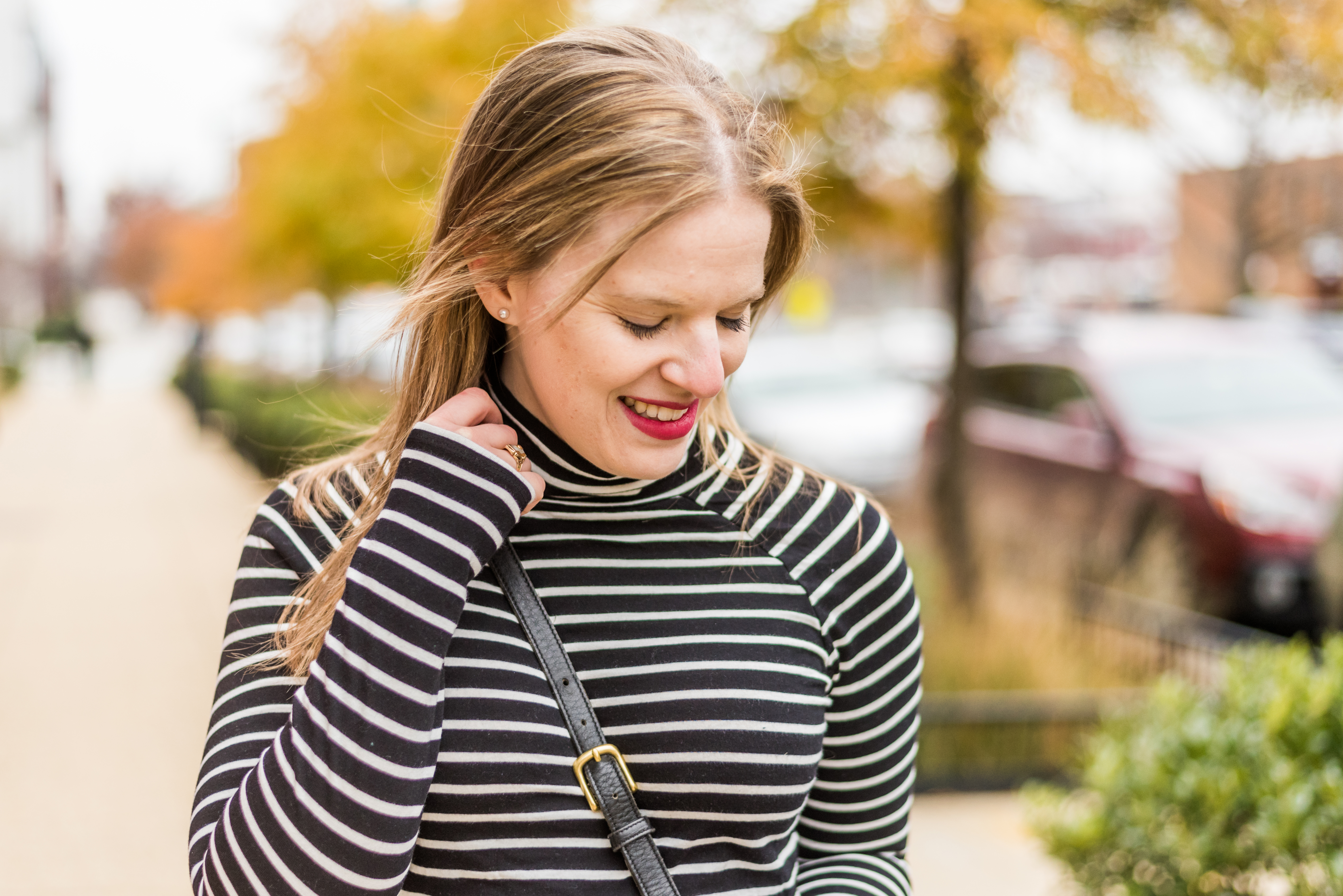 DC woman blogger wearing J.Crew striped tissue turtleneck