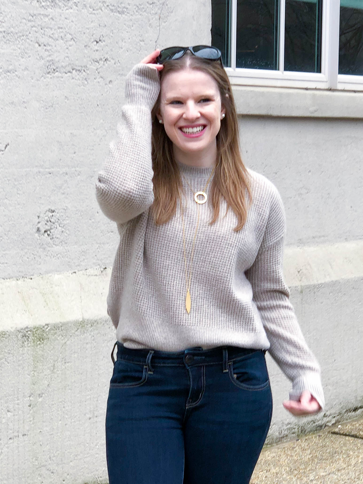 DC woman blogger wearing Everlane the Cashmere Waffle Square Crew