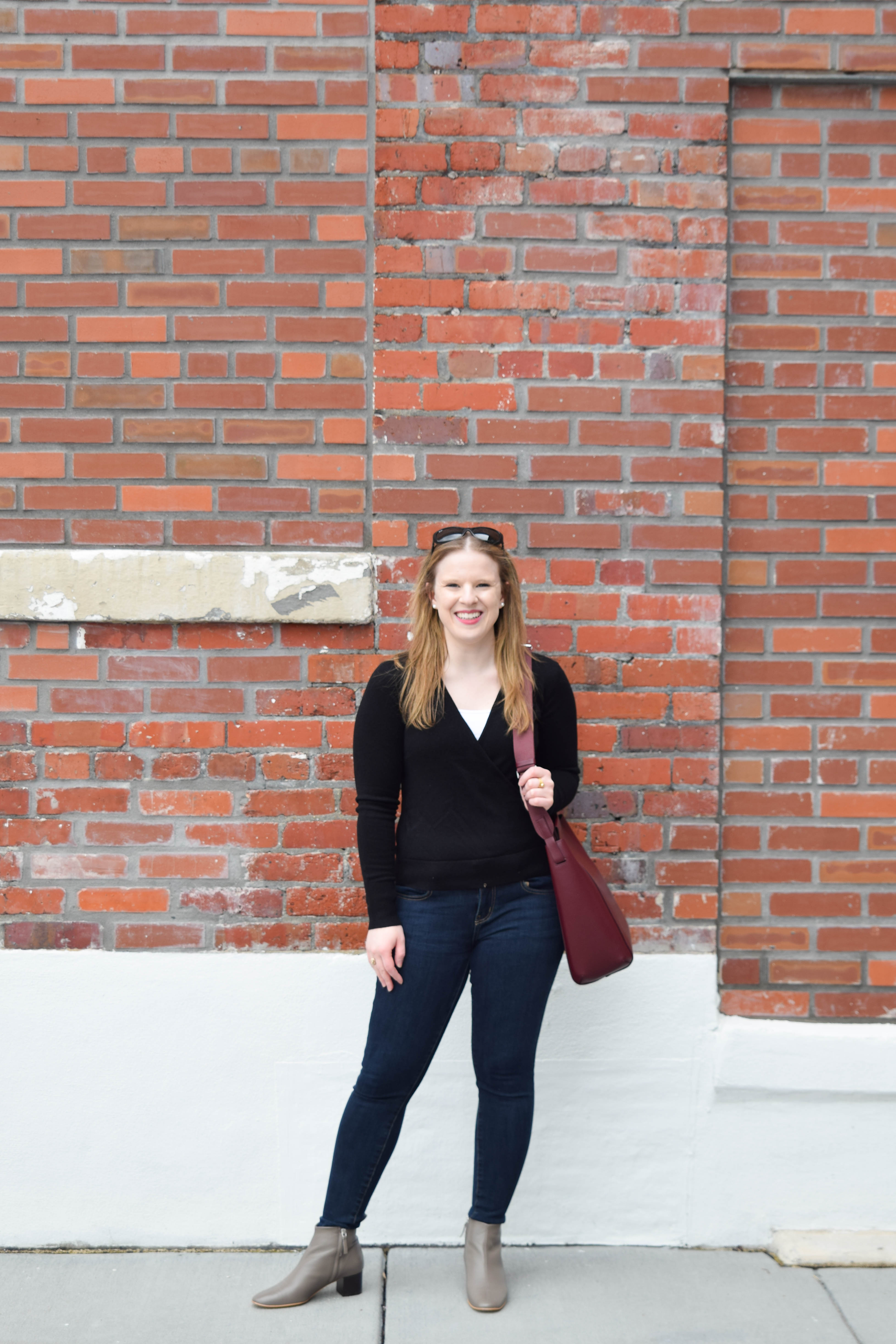 DC woman blogger wearing Everlane the Cashmere Wrap Sweater, Everlane boots and bag