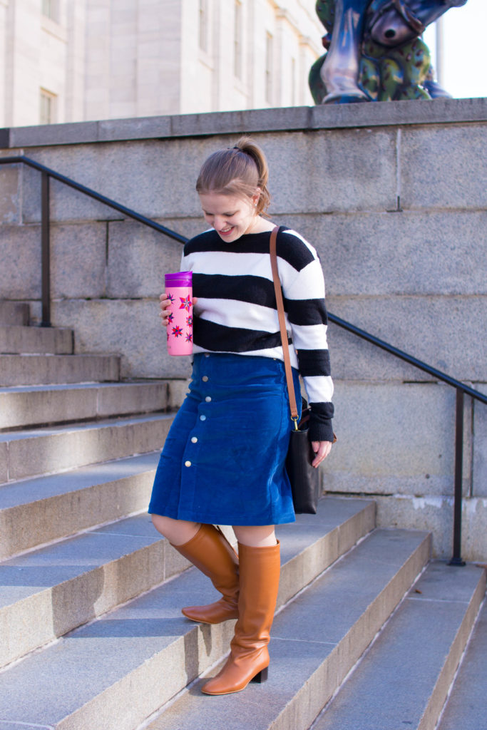 DC woman blogger wearing Everlane The Button-Front Corduroy Skirt