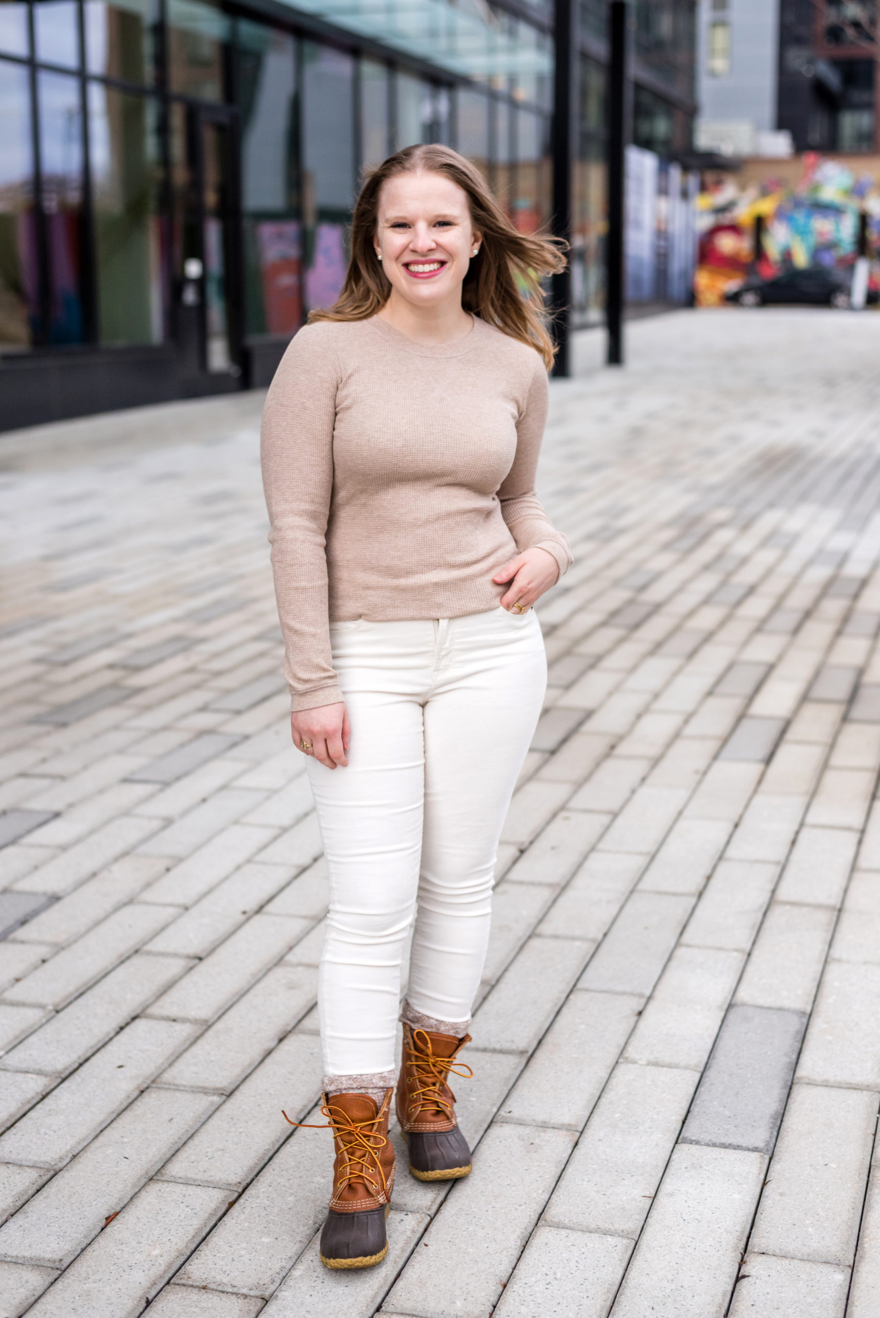 DC woman blogger wearing Everlane The Long Sleeve Waffle Tee and shares how to style a henley shirt