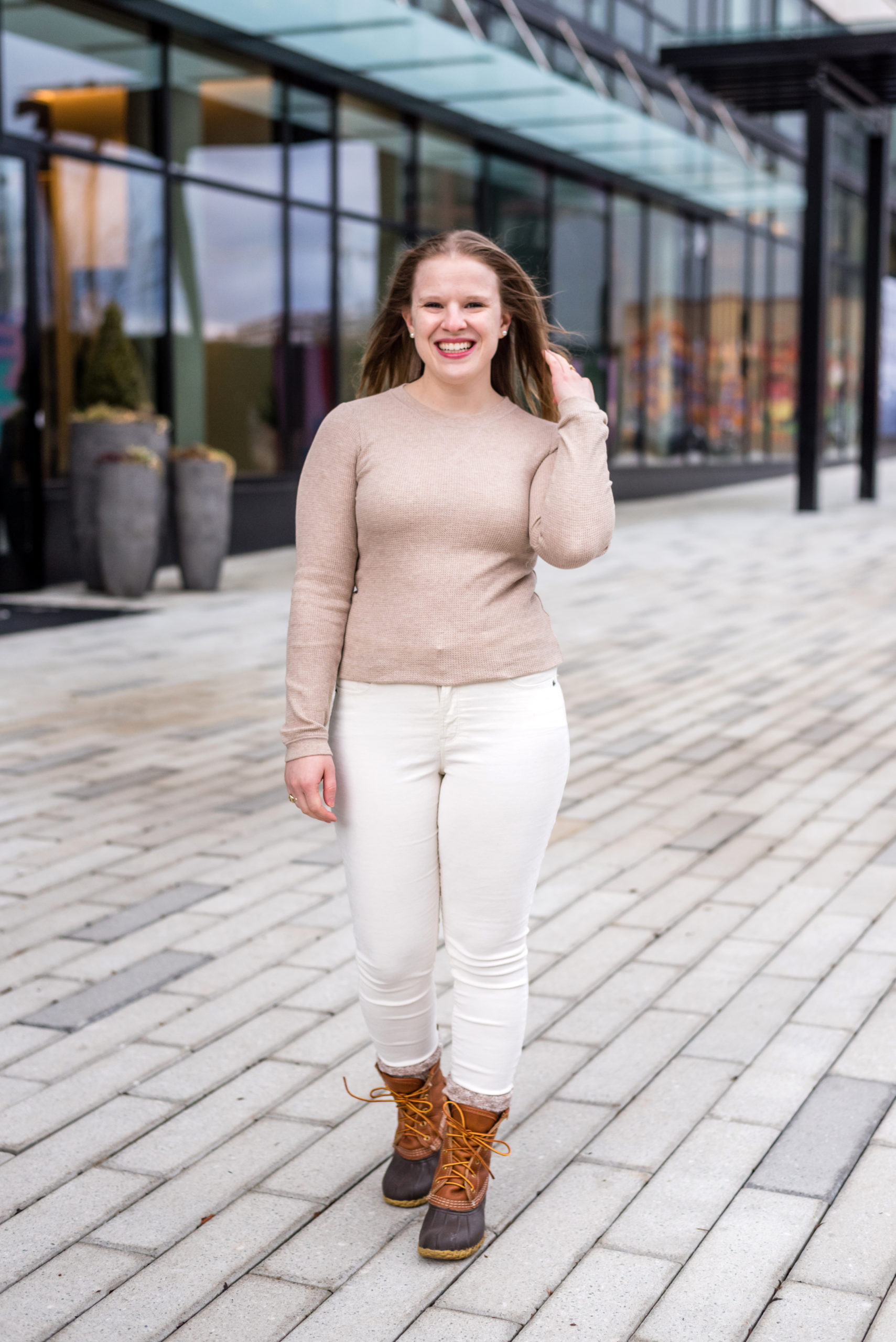 DC woman blogger wearing Everlane The Long Sleeve Waffle Shirt