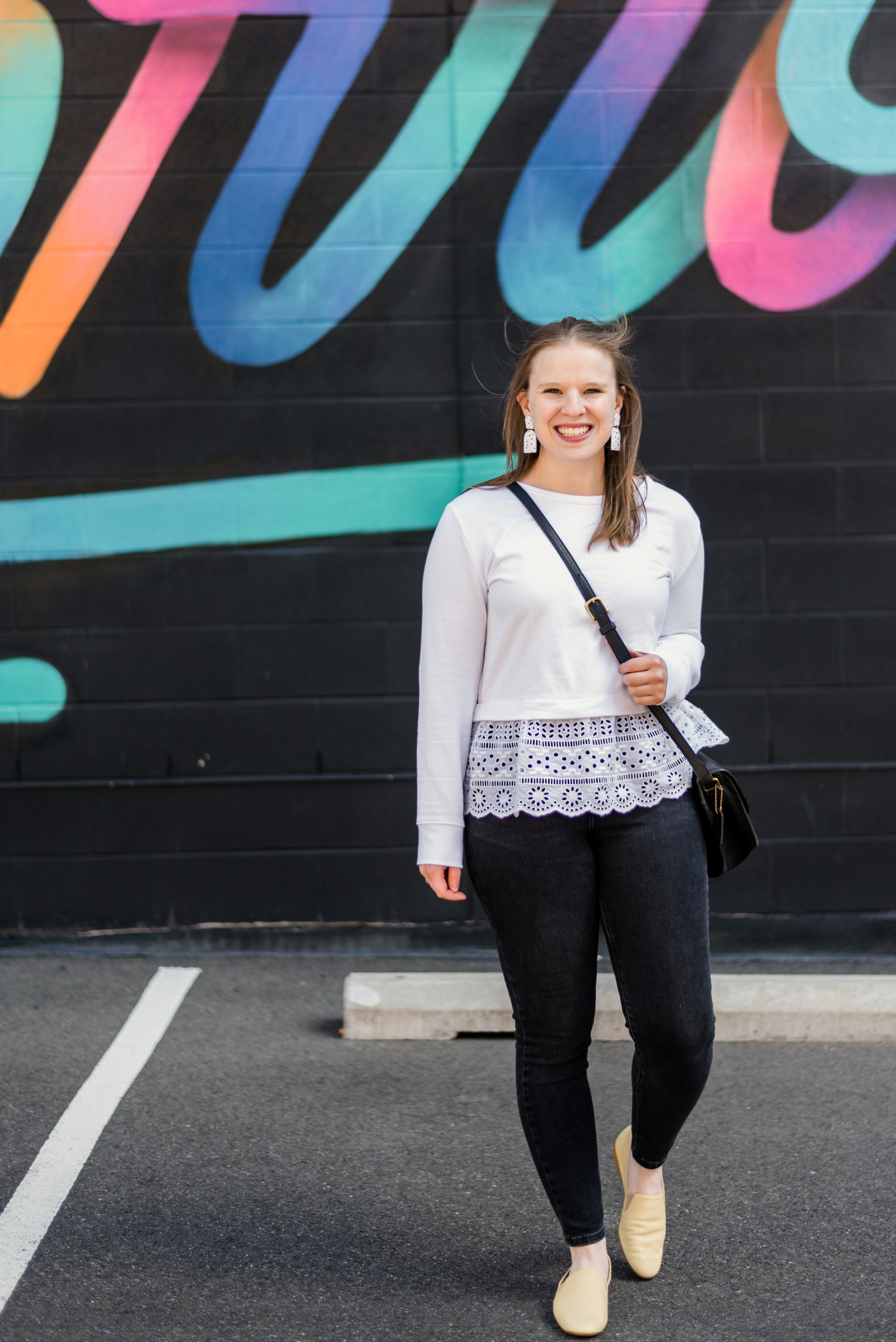 Dc woman blogger wearing J.Crew eyelet hem sweatshirt