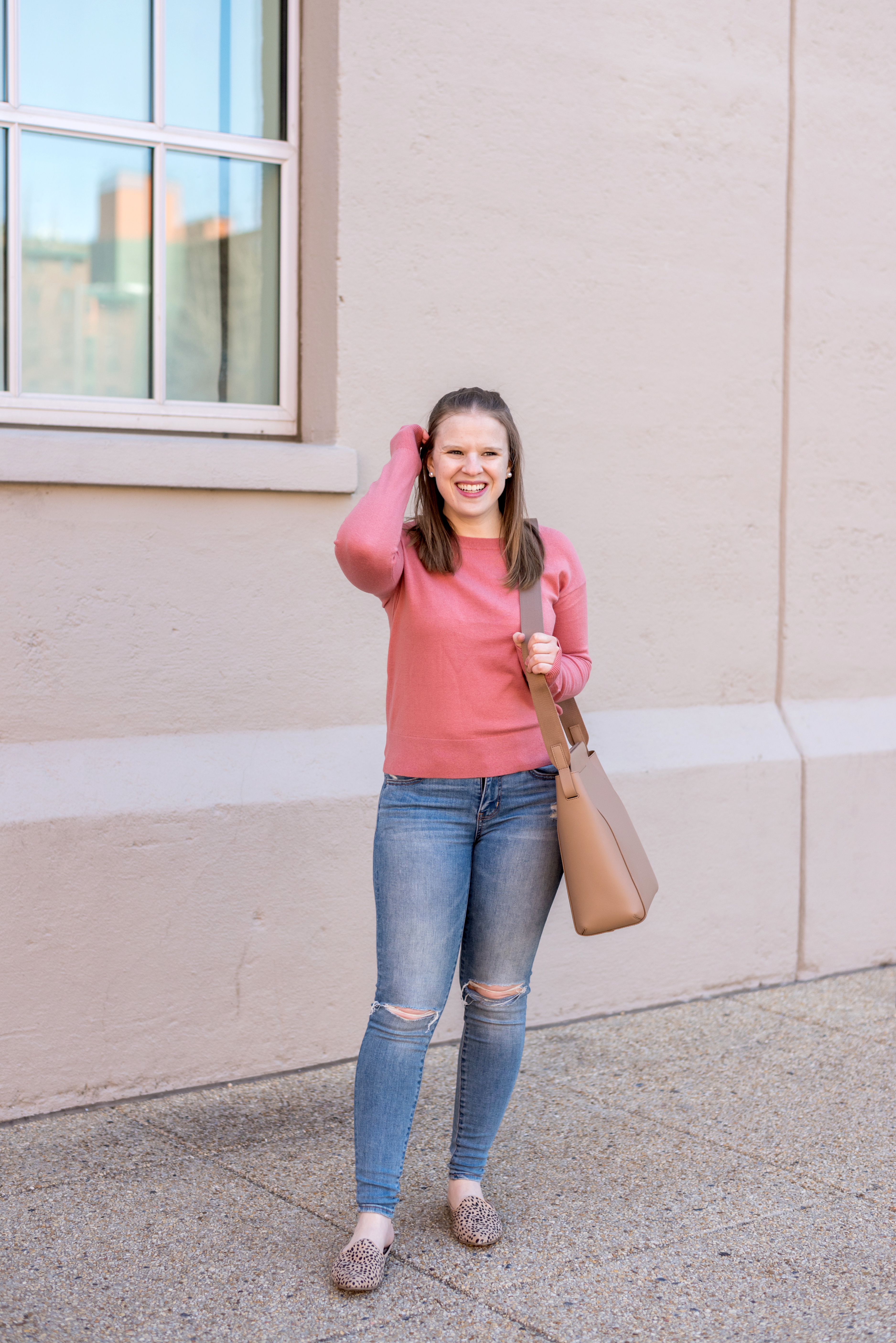 DC woman blogger wearing Everlane The Cotton-Merino Crew