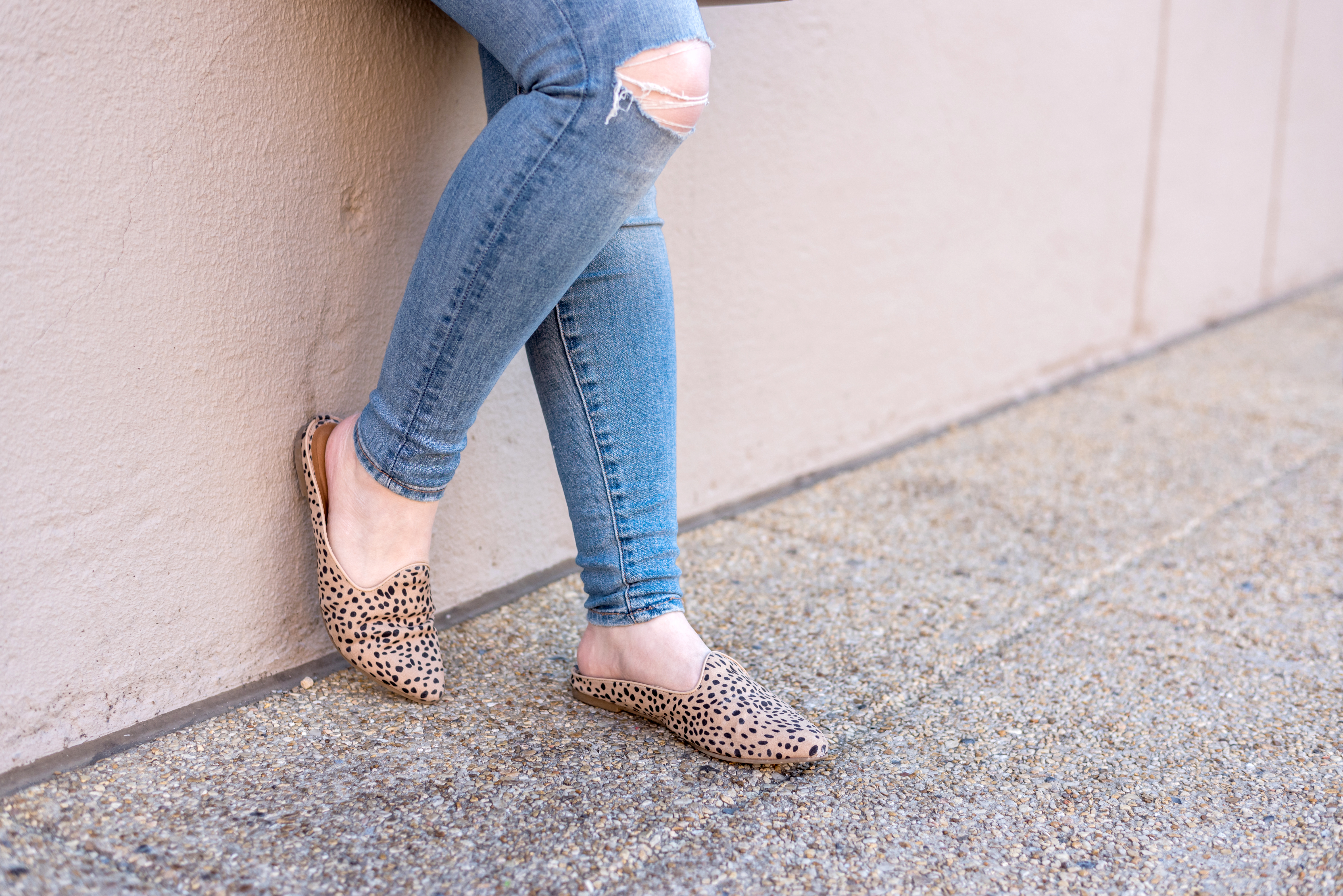 DC woman blogger wearing Target mules