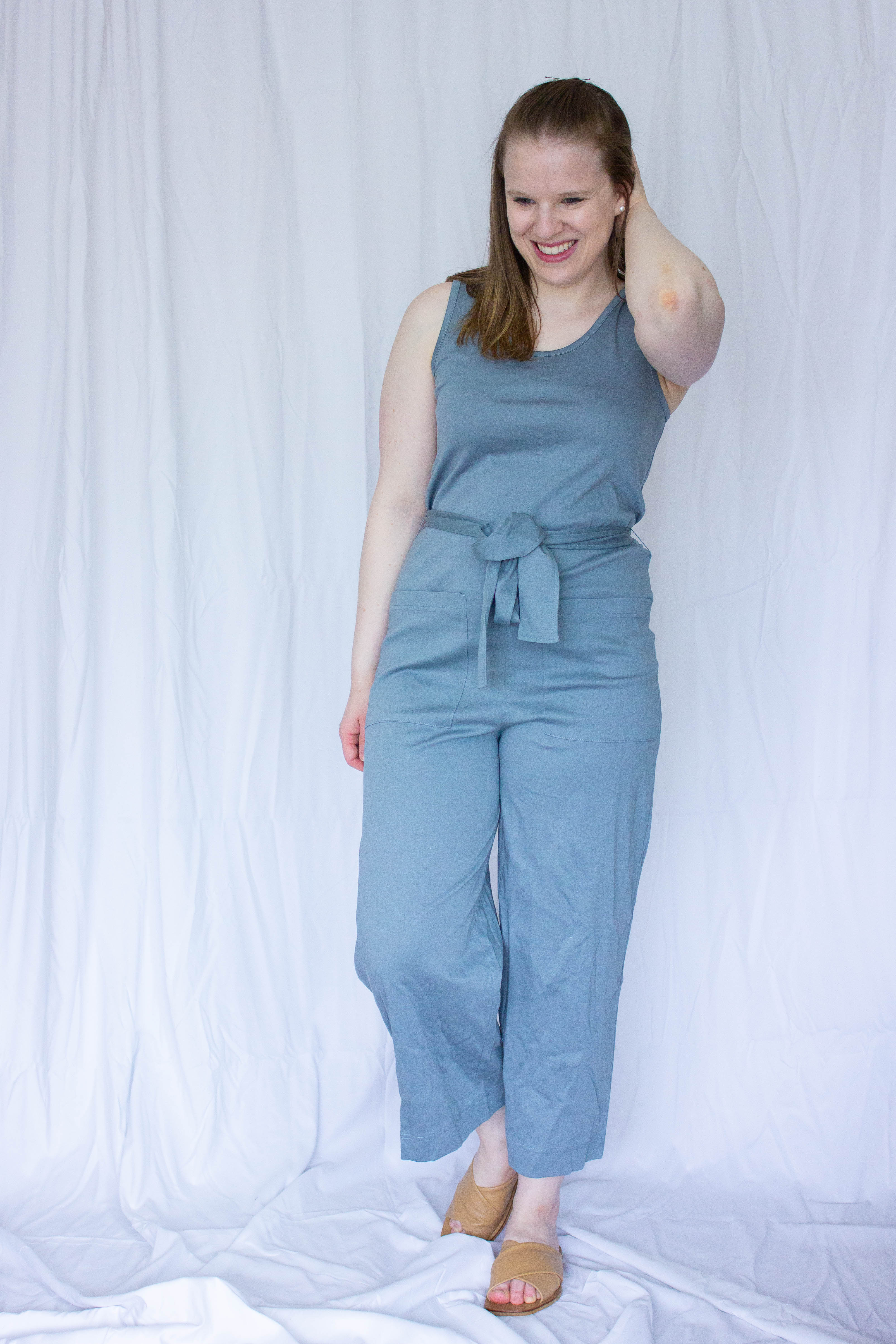 DC woman blogger wearing Everlane the Luxe Cotton Jumpsuit