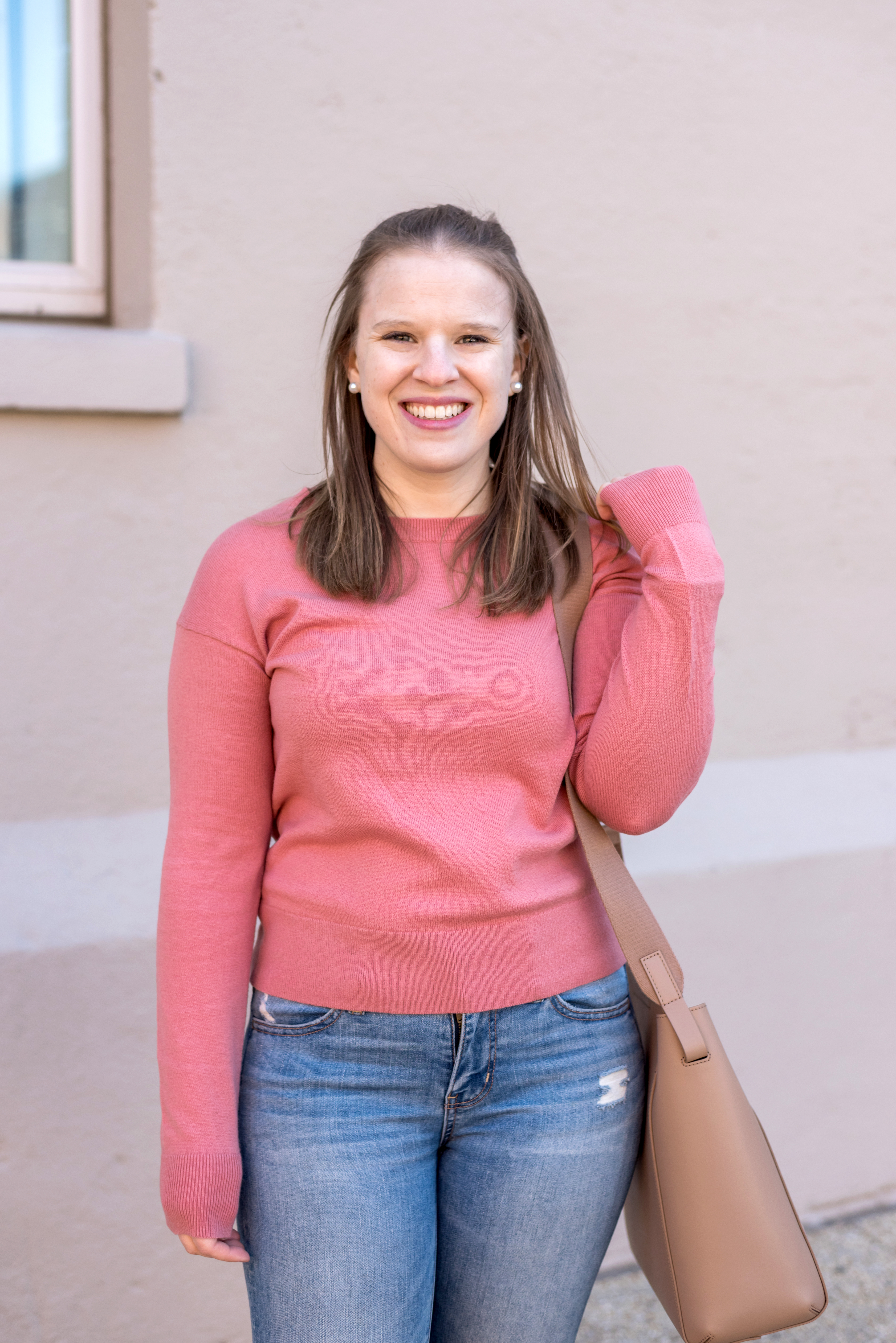 DC woman blogger wearing Everlane The Cotton-Merino Crew