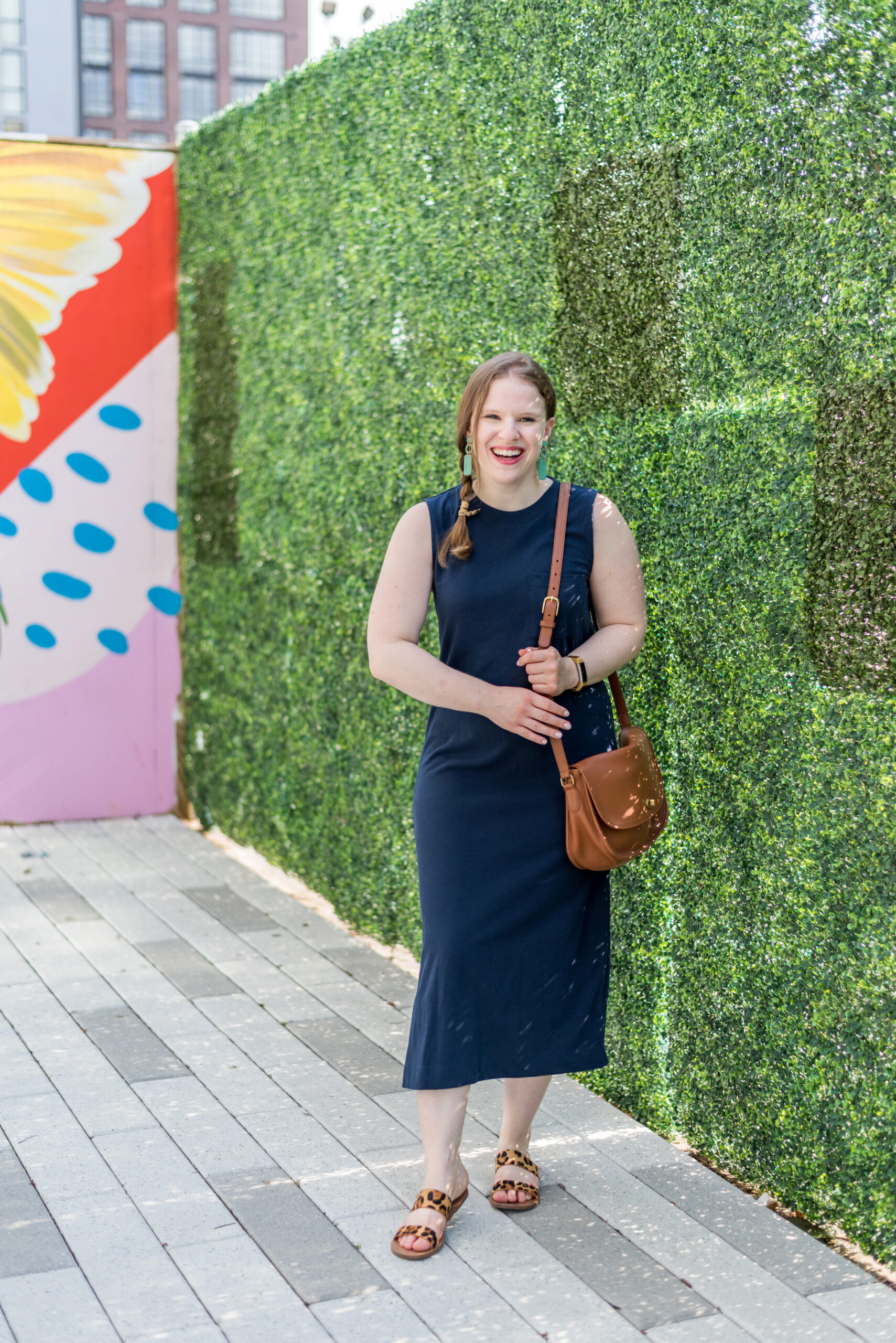 DC woman blogger wearing Everlane midi Dress